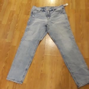 NWT Old Navy Womens Jeans..Size 12 Tall